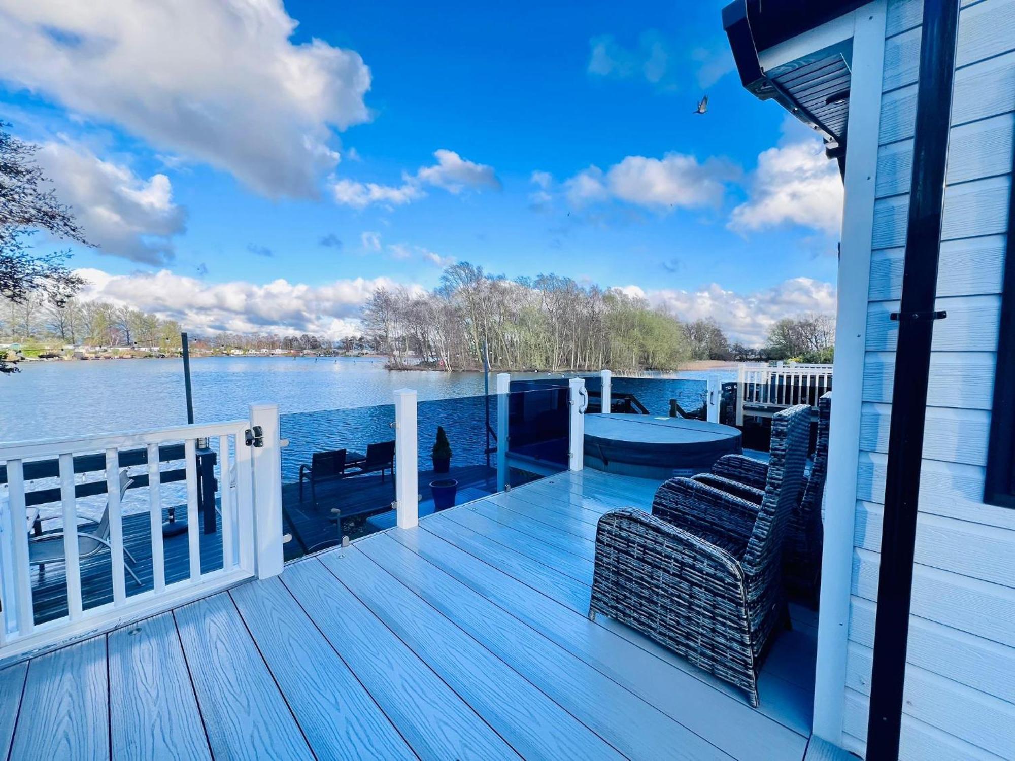 Lakeside Dorchester Lodge - Hot Tub With Fishing Peg Tattershall Luaran gambar